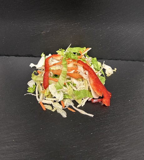 SALATMISCHUNG BROICH4   1KG BEUTEL (72)LOGO1 Je 25% Eisberg, Endivien + Chinakohl, 15% Weißkohl und je 5% Möhren + Paprika Rot in Streifen Salatmischung Broich4  1Kg Beutel (72)logo 1