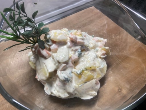 Kartoffelsalat mit Räucherlachs 1,5 KG