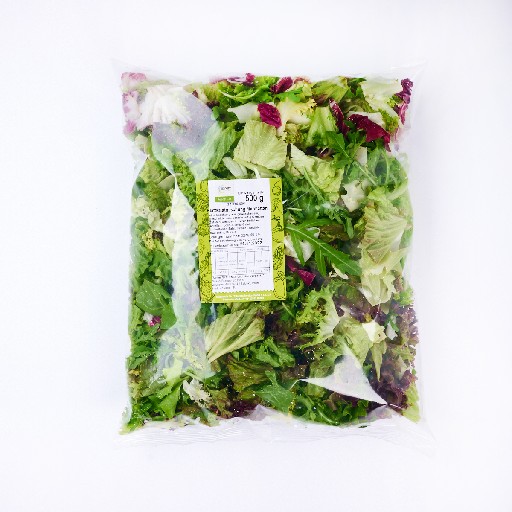 BLATTSALATMIX MANHATTEN (111) 0,5 KG BEUTEL In Streifen je 27% Lollo Rosso & Bionda, je 18% Frisee & Radicchio, + 10% Rucola Blattsalatmix Manhatten 0,5 KG