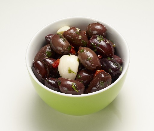 (VB) *WF* AP KALAMATA OLIVEN OHNE STEIN IN KRÄUTERÖL (33) 1,2 KG SCHALE Antipasti Kalamata Oliver ohne Stein in Kräuteröl 1,2 Kg Schale