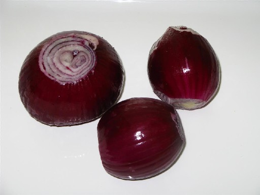 BIO ZWIEBELN  ROT GANZ GESCHÄLT  (27) 2,5KG (DE-ÖKO-006) Bio Zwiebeln Rot ganz geschält 2,5kg (DE-ÖKO-006)