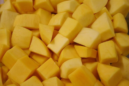 MANGO WÜRFEL 15MM READY TO EAT (72) 1KG Mangowürfel 15mm ready to eat 1kg
