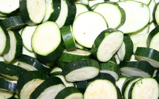 ZUCCHINI SCHEIBEN GROB 10 MM (33) 1 KG Zucchini Scheiben grob 10 mm 1kg