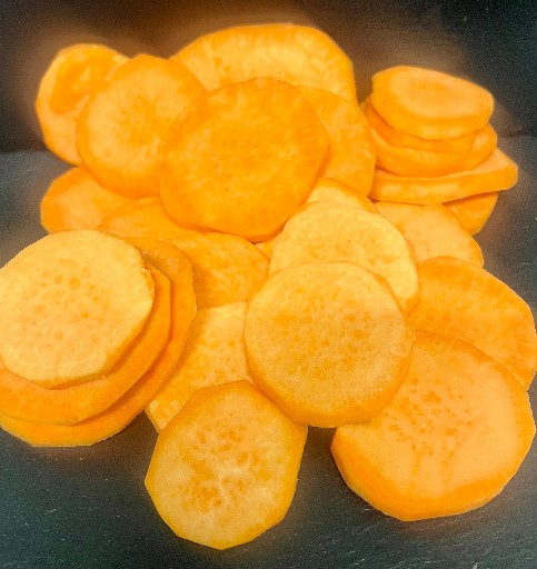 Süsskartoffeln geschält Scheiben mittel 4mm 1kg