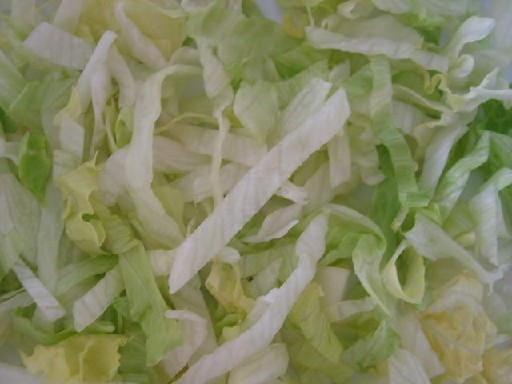 EISBERGSALAT GESCHNITTEN GROB 10MM (72) 2,5 KG - Eisbergsalat geschnitten grob 10mm 2,5kg