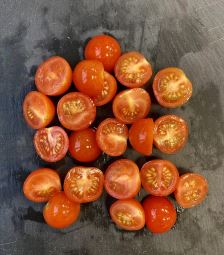 COCKTAILTOMATEN HALBIERTE (72) 1 KG Cocktailtomaten Halbiert 1 kg