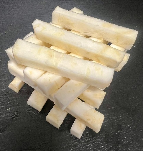 KNOLLENSELLERIE STICKS 10 MM (72) 1 KG Knollensellerie Sticks 10mm 1kg