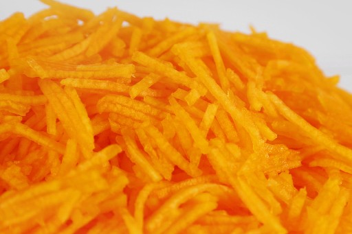 HOKKAIDO KÜRBIS STREIFEN OHNE SCHALE 2MM 1KG (72) ohne Schale Hokaido Kürbis Streifen ohne Schale 2mm 1Kg 
